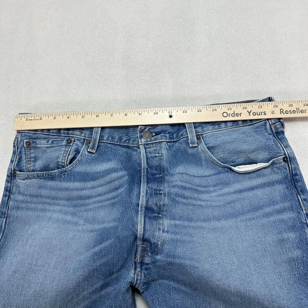 Levi's 501 Jeans Mens 36x31 Blue Regular Straight Denim Button Fly Casual Modern - Picture 11 of 14